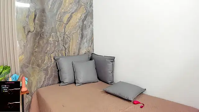 Dennise Sinclair online show from 03-31-26, 07:36