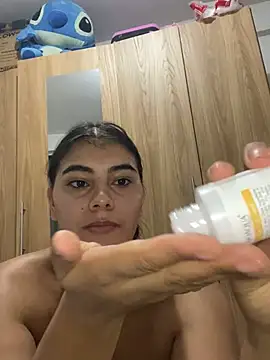 Snapshot of Alara_Key chatting on 02-27-26, 05:24 Alara Key online show from 02-27-26, 05:24