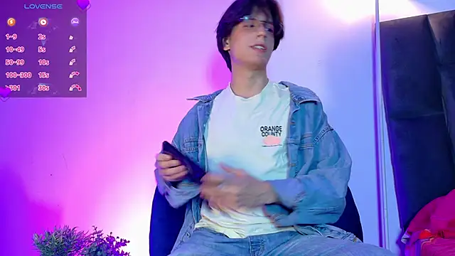 lui x dust online show from 04-16-26, 03:07