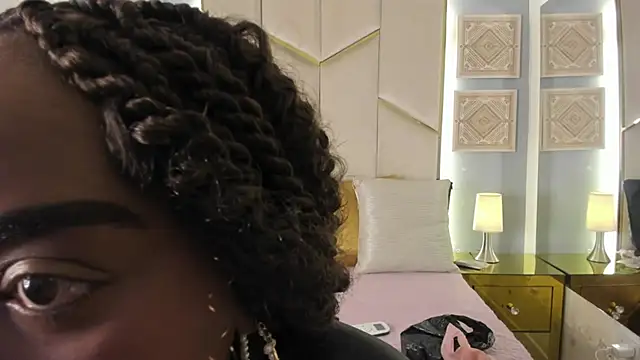 Snapshot of KarinaaCoxx chatting on 05-30-26, 11:51 KarinaaCoxx online show from 05-30-26, 11:51