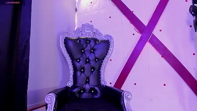 Snapshot of Roxxan-Sanchez chatting on 02-27-26, 08:31 Roxxan-Sanchez online show from 02-27-26, 08:31