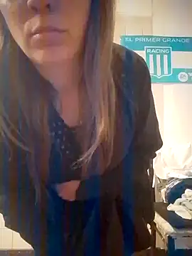 CamiliLuna online show from 04-15-26, 08:54