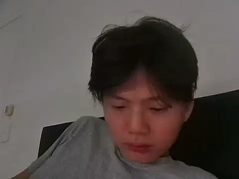 Snapshot of sweetiepuppy421 chatting on 04-30-26, 04:19 sweetiepuppy421 online show from 04-30-26, 04:19