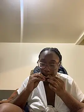 Sinfulwaterfalls online show from 03-05-26, 08:21