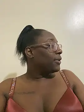 Snapshot of Sinfulwaterfalls chatting on 06-10-26, 02:45 Sinfulwaterfalls online show from 06-10-26, 02:45