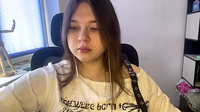 TomikoPfau online show from 02-28-26, 07:42