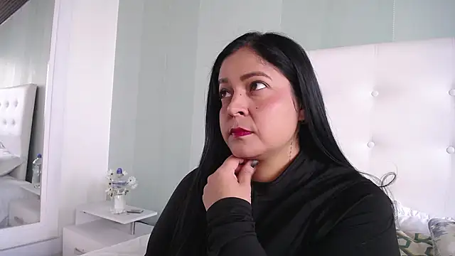 Snapshot of Jessicabloom chatting on 03-03-26, 12:33 Jessicabloom online show from 03-03-26, 12:33