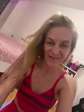 Snapshot of Faiiry_ chatting on 03-01-26, 02:35 Faiiry online show from 03-01-26, 02:35