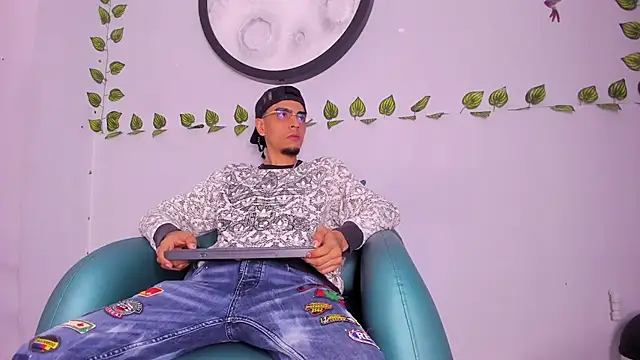 Endrick-23 online show from 03-12-26, 03:45