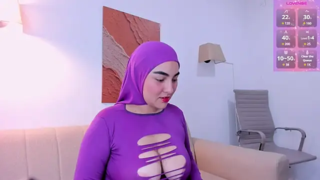 Malika Noor online show from 06-30-26, 02:51