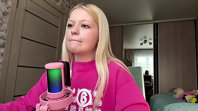 Snapshot of JeneeBIanks chatting on 03-04-26, 01:06 JeneeBIanks online show from 03-04-26, 01:06