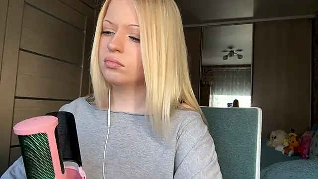 JeneeBIanks online show from 03-15-26, 12:44