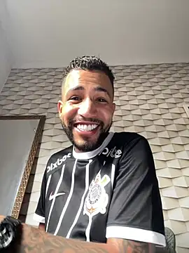 Snapshot of rolanelassss chatting on 02-19-26, 06:15 rolanelassss online show from 02-19-26, 06:15