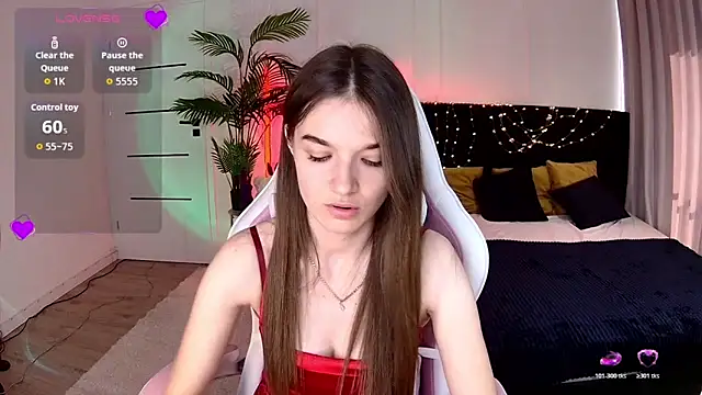 Snapshot of Ann_Wood chatting on 06-22-26, 02:03 Ann Wood online show from 06-22-26, 02:03