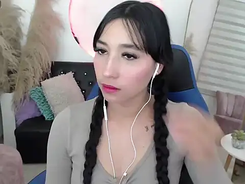 ivvoncute online show from 04-18-26, 03:54