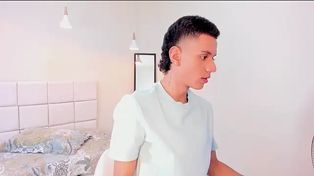 dominicjonnes online show from 04-14-26, 09:10