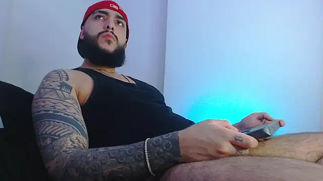 SantiagoHincapiie online show from 03-19-26, 11:20