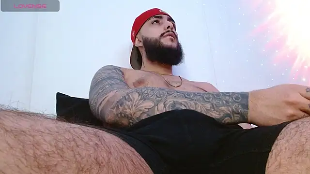 SantiagoHincapiie online show from 04-16-26, 12:33