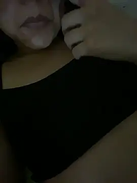 Snapshot of Evelyn789uui chatting on 02-21-26, 06:14 Evelyn789uui online show from 02-21-26, 06:14