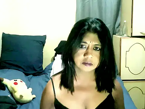 Snapshot of IndianPleasures21 chatting on 05-02-26, 05:56 IndianPleasures21 online show from 05-02-26, 05:56