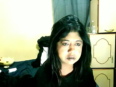Snapshot of IndianPleasures21 chatting on 05-20-26, 01:01 IndianPleasures21 online show from 05-20-26, 01:01