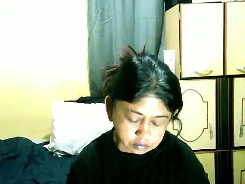 Snapshot of IndianPleasures21 chatting on 05-26-26, 05:25 IndianPleasures21 online show from 05-26-26, 05:25