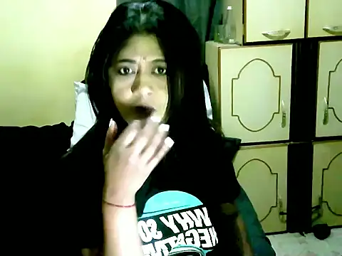 Snapshot of IndianPleasures21 chatting on 06-03-26, 02:36 IndianPleasures21 online show from 06-03-26, 02:36