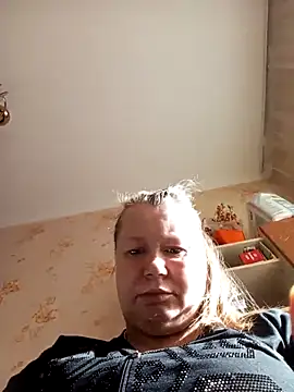 Snapshot of KiraStanton chatting on 04-22-26, 02:51 KiraStanton online show from 04-22-26, 02:51