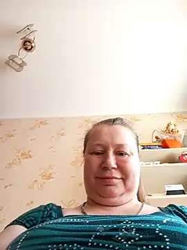 Snapshot of KiraStanton chatting on 05-08-26, 11:37 KiraStanton online show from 05-08-26, 11:37