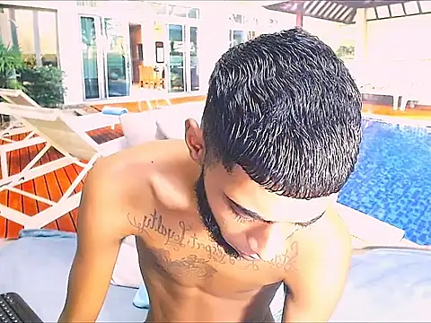 CharmingIndian1 online show from 04-15-26, 07:32