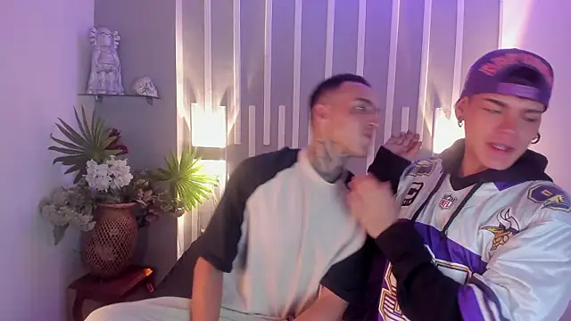 Snapshot of Mk_Desire chatting on 02-25-26, 02:32 Mk Desire online show from 02-25-26, 02:32