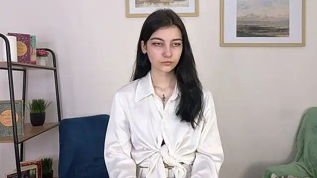 Lilian Merf online show from 04-03-26, 08:12