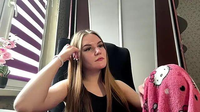 TinyTifa online show from 02-23-26, 10:23