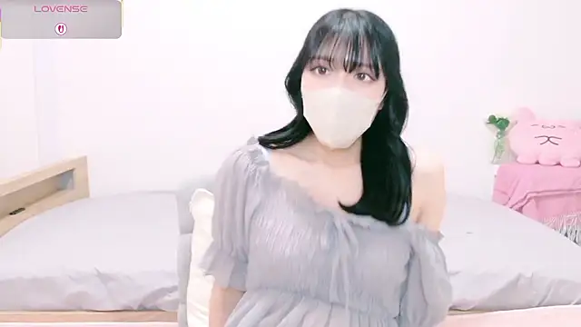 natsuka-chan online show from 04-11-26, 08:40