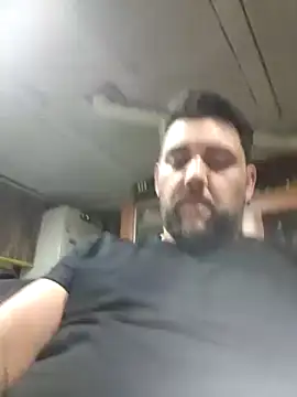 Snapshot of yomismo1986- chatting on 02-27-26, 03:01 yomismo1986- online show from 02-27-26, 03:01