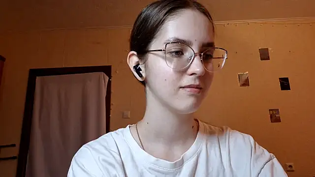 Katelemon online show from 05-24-26, 01:38