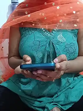 Queenlipx online show from 02-28-26, 03:35