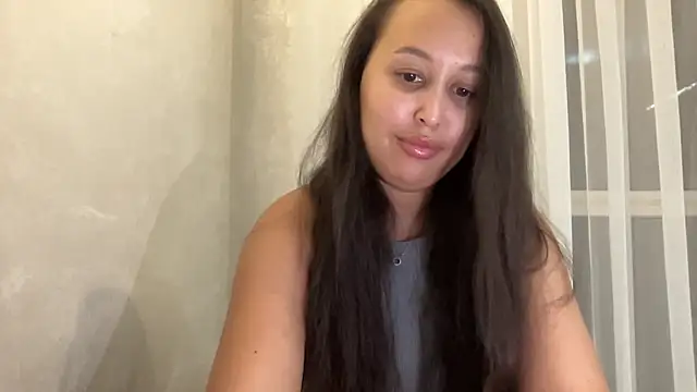 Snapshot of Dana_005 chatting on 06-22-26, 10:07 Dana 005 online show from 06-22-26, 10:07