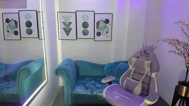 Chloe meoww online show from 07-06-26, 11:51