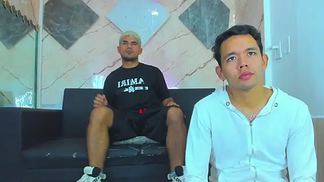 Snapshot of Latins_on_fire chatting on 03-01-26, 07:38 Latins on fire online show from 03-01-26, 07:38