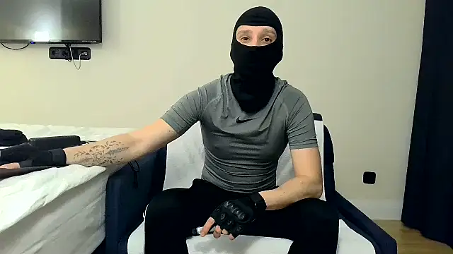 RyanRubber online show from 04-12-26, 08:03