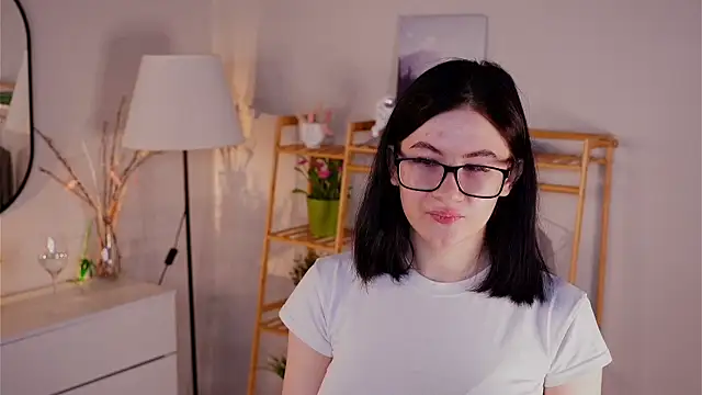 Snapshot of TwilaMode chatting on 03-02-26, 03:52 TwilaMode online show from 03-02-26, 03:52