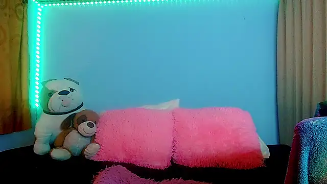 NikollThoms online show from 03-25-26, 03:45