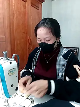 Snapshot of millkon chatting on 03-10-26, 09:14 millkon online show from 03-10-26, 09:14