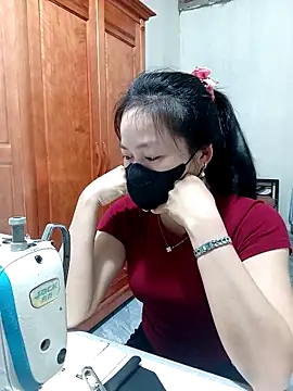 Snapshot of millkon chatting on 03-11-26, 11:44 millkon online show from 03-11-26, 11:44