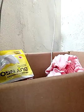 Snapshot of millkon chatting on 03-13-26, 12:39 millkon online show from 03-13-26, 12:39