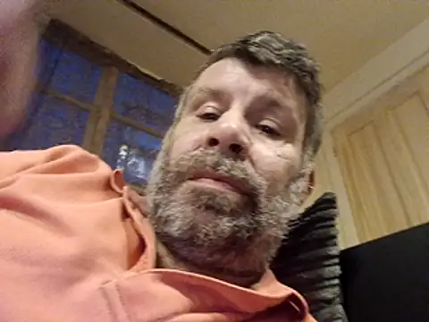 Snapshot of stud2512 chatting on 04-18-26, 07:18 stud2512 online show from 04-18-26, 07:18