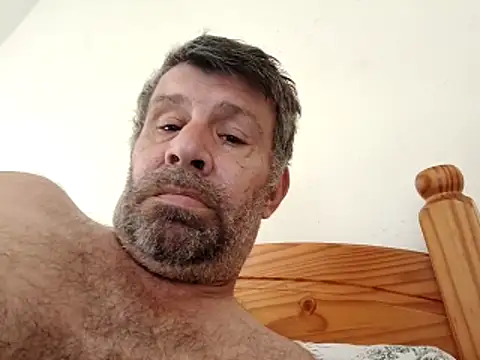 Snapshot of stud2512 chatting on 04-25-26, 01:41 stud2512 online show from 04-25-26, 01:41