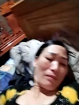 Snapshot of lris-Beauty77 chatting on 02-22-26, 06:17 lris-Beauty77 online show from 02-22-26, 06:17