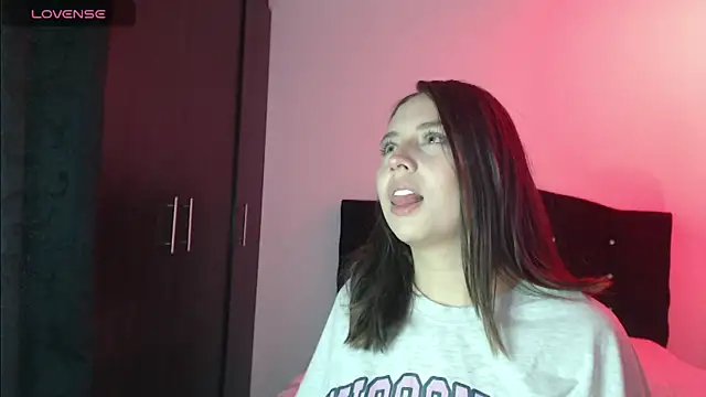 Ana  arms online show from 04-26-26, 07:11